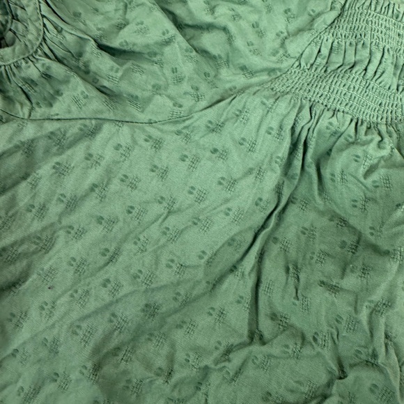 NWT Women's Universal Thread XXL Green Floral Puff Sleeve - Picture 2 of 7